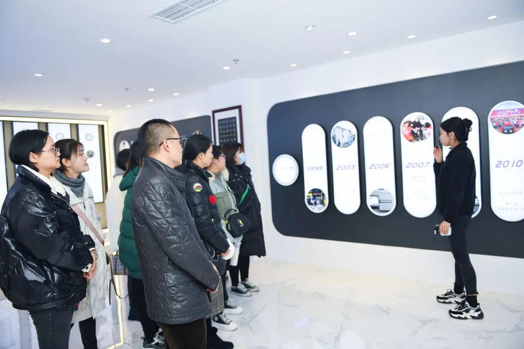 1651303558811001.jpg msfw-05.jpg